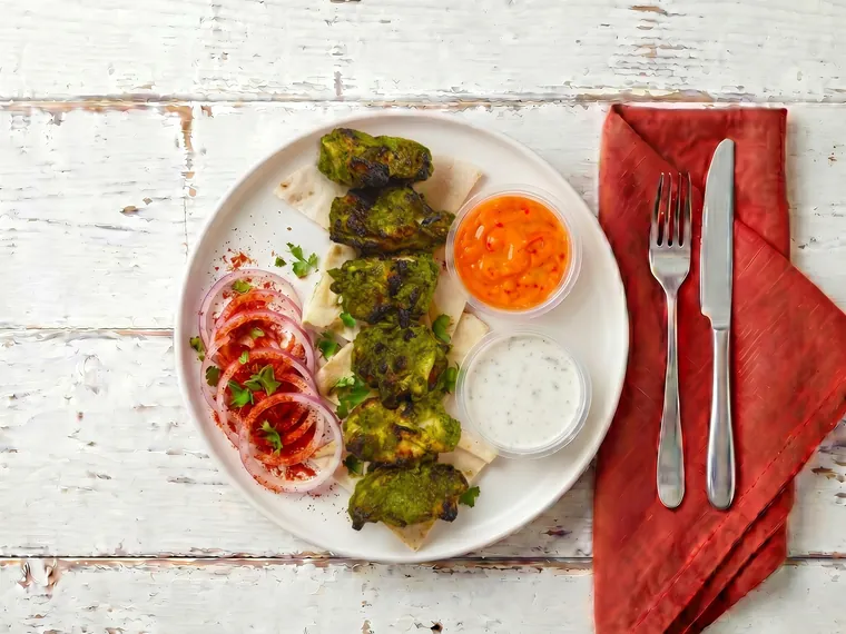 Hariyali Chicken Tikka Plate